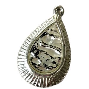 Vintage Silver Tone Black Stone Teardrop Pendant